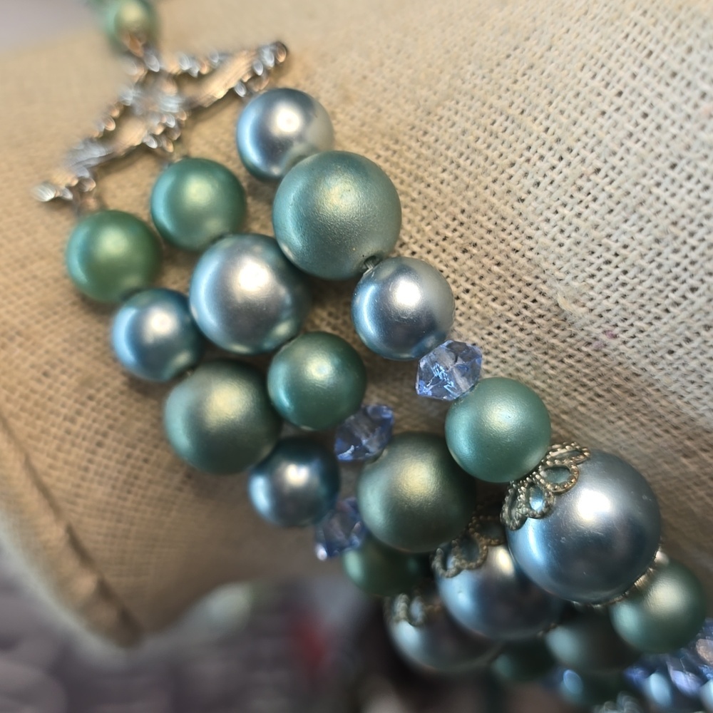 Vintage Multi-Strand Blue Beaded Necklace - Picture 5 of 5